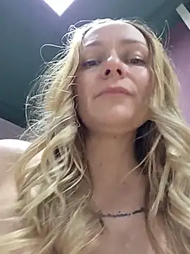 Bondgirl_013