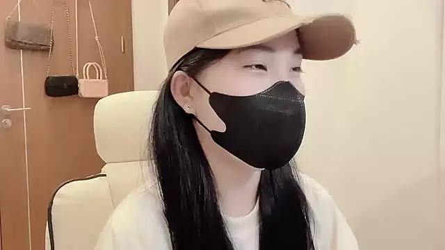 Pun8386 live cam on StripChat