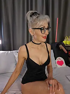 milforja (F milf) - masturbation