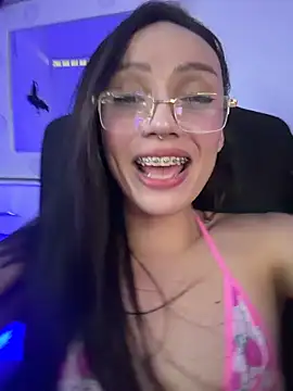 Im_lauritaa live cam