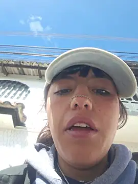 Cute_hollywood1 live sex cam