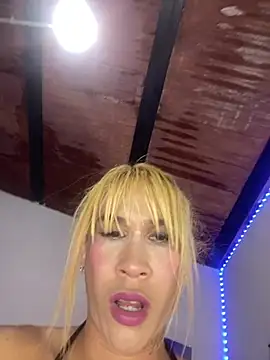 astrid_porno (T young) - Fuck me with me domi