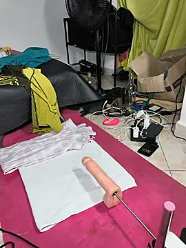shelby_kutter live cam on StripChat