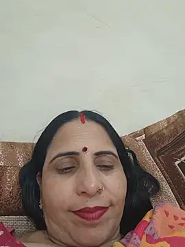 Hot_liya54 live cam on StripChat