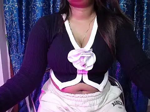 Kritika_baby1 live cam on StripChat