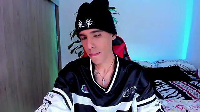Damianwhite live cam on StripChat