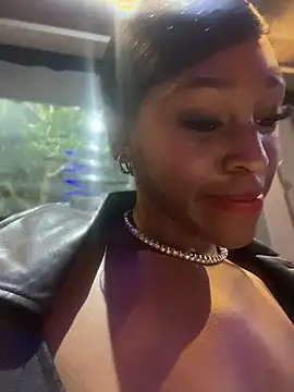 sp1cy_mommy (F teen) - Choose your fireworks and warm m pussy❤️