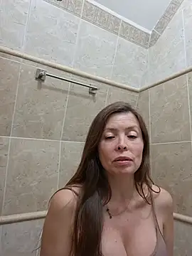 karina_warthon
