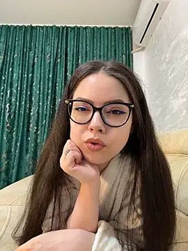 KaylaLewyss
