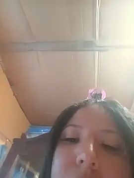 Joselin2003 live cam on StripChat
