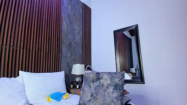 linda_cabal