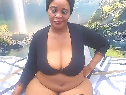 BLACKMILF4U live cam on StripChat