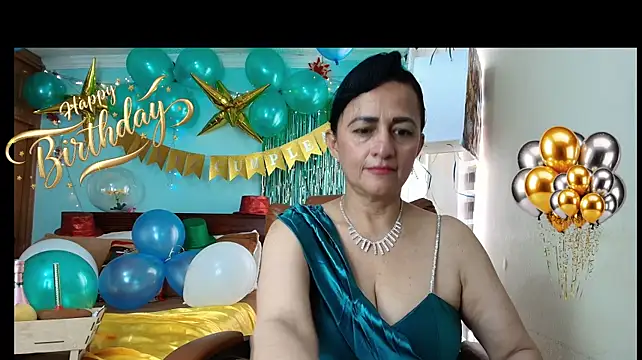 ISABEEL_SOFIA01 live cam on StripChat