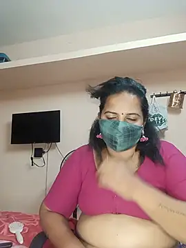 pirainilla live cam on StripChat