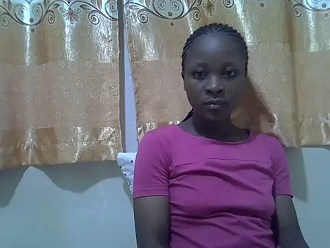 Prettie_maya48 live cam on StripChat