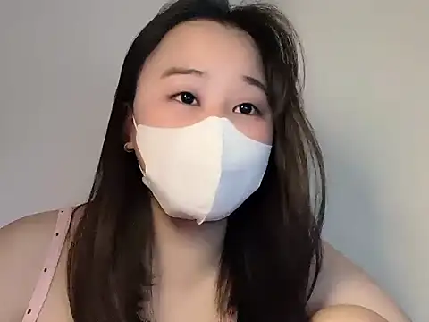 Nhungnhung201 live cam on StripChat
