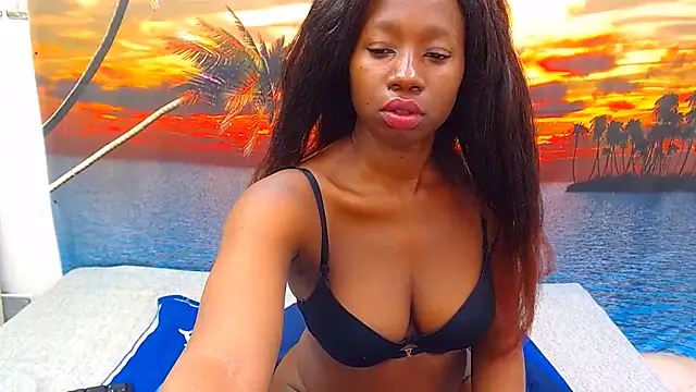 PetiteDiamondxxX live cam on StripChat