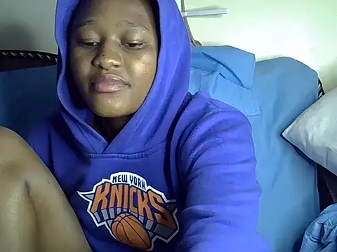 Petite_Ebony10 live cam on StripChat