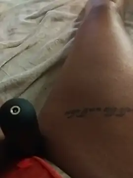 MarochienneAnissa live cam on StripChat