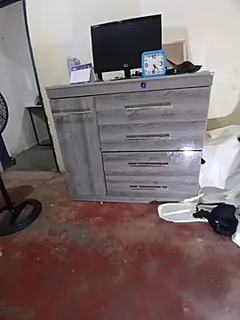 Aline0512 live cam