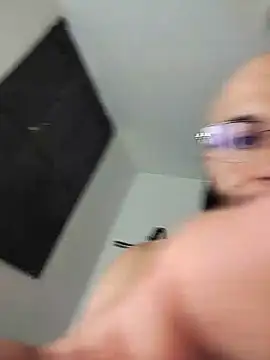 Luke__09 live cam on StripChat