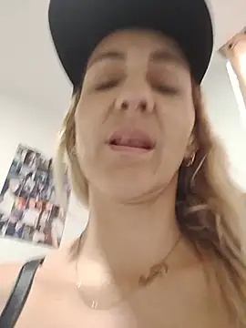 Monita_Med live cam