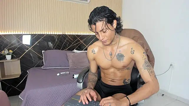 Damian_romanoff_ live cam on StripChat