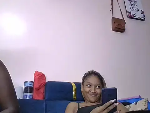 Makiwa20 live cam on StripChat