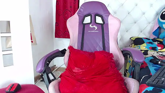 Briannabrachho live cam on StripChat