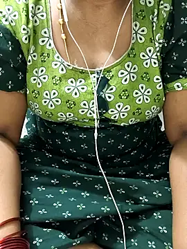 Tamil_Rithika_hot live cam on StripChat