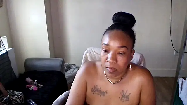 mzpretty444 (F milf) - SMOKE F & VIBE 