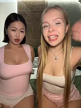 liza_risky (F young) - Dancing NAKED BOOBS LIZA for 30 sec