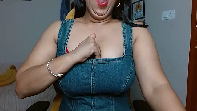 og_divya (F young) - oil boobsss