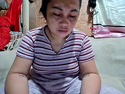 laiskie_33 (F young) - HELP ME TO REACH MY GOAL PLS #VIB ME