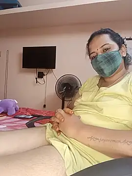 pirainilla live cam on StripChat