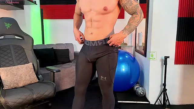 knimh live cam on StripChat