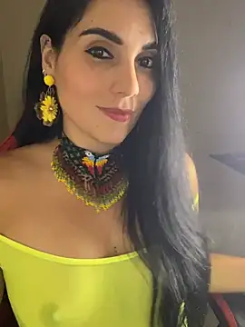 Miaswwe live cam on StripChat