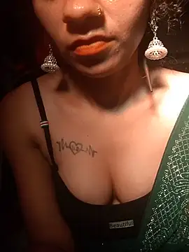 Lela106xxx live cam on StripChat