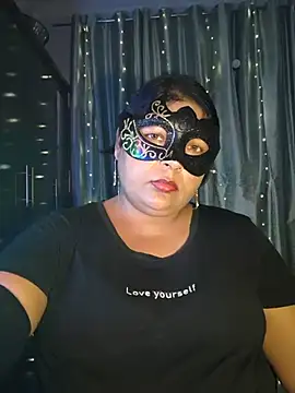 Night_Couple live cam on StripChat