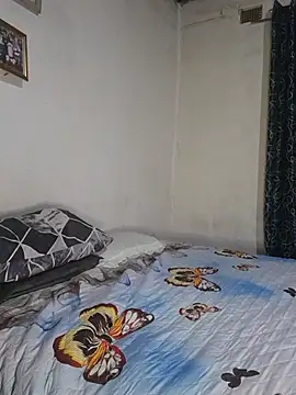 Goodgirlsue_77 live cam on StripChat