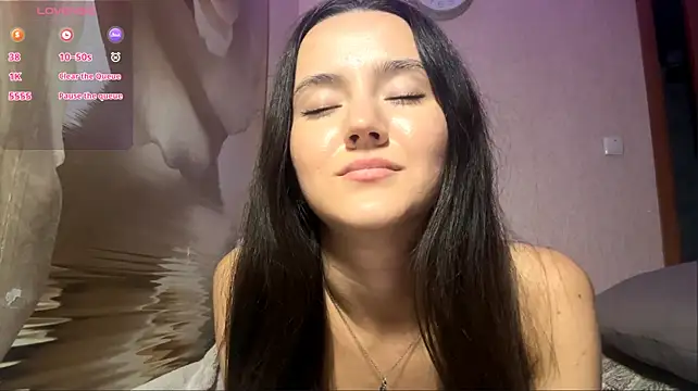 Kiaicatie live cam on StripChat