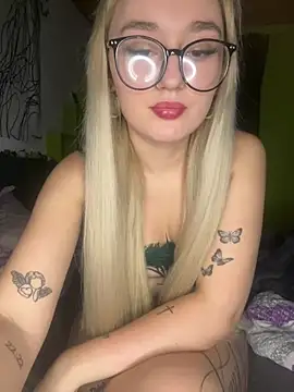 SexyyEmilyy