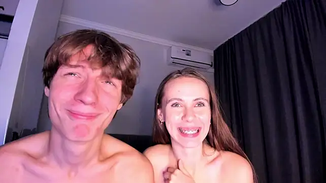 4u4Love live sex cam