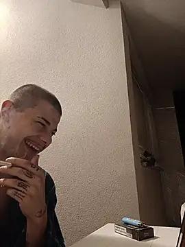 saint_lexvii (M twink) - Get naked☺️