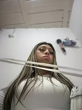 ValentinaKoch live cam on StripChat