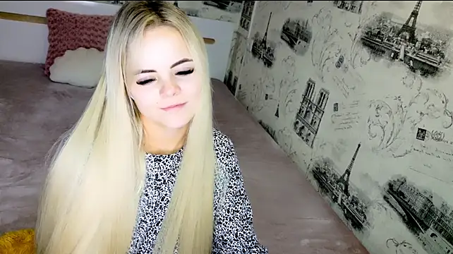 lovely-eyes live cam on StripChat