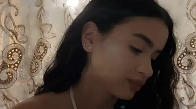 TeganBenek live cam on StripChat