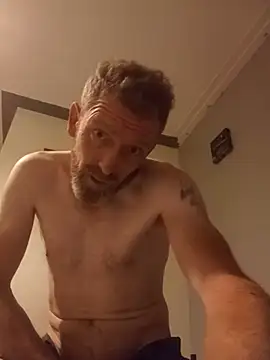 Bigdxxx11x live cam on StripChat