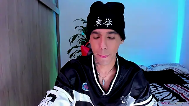 Damianwhite live cam on StripChat
