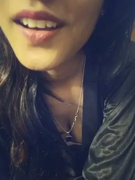 _Sexy_Lilly_ live cam on StripChat
